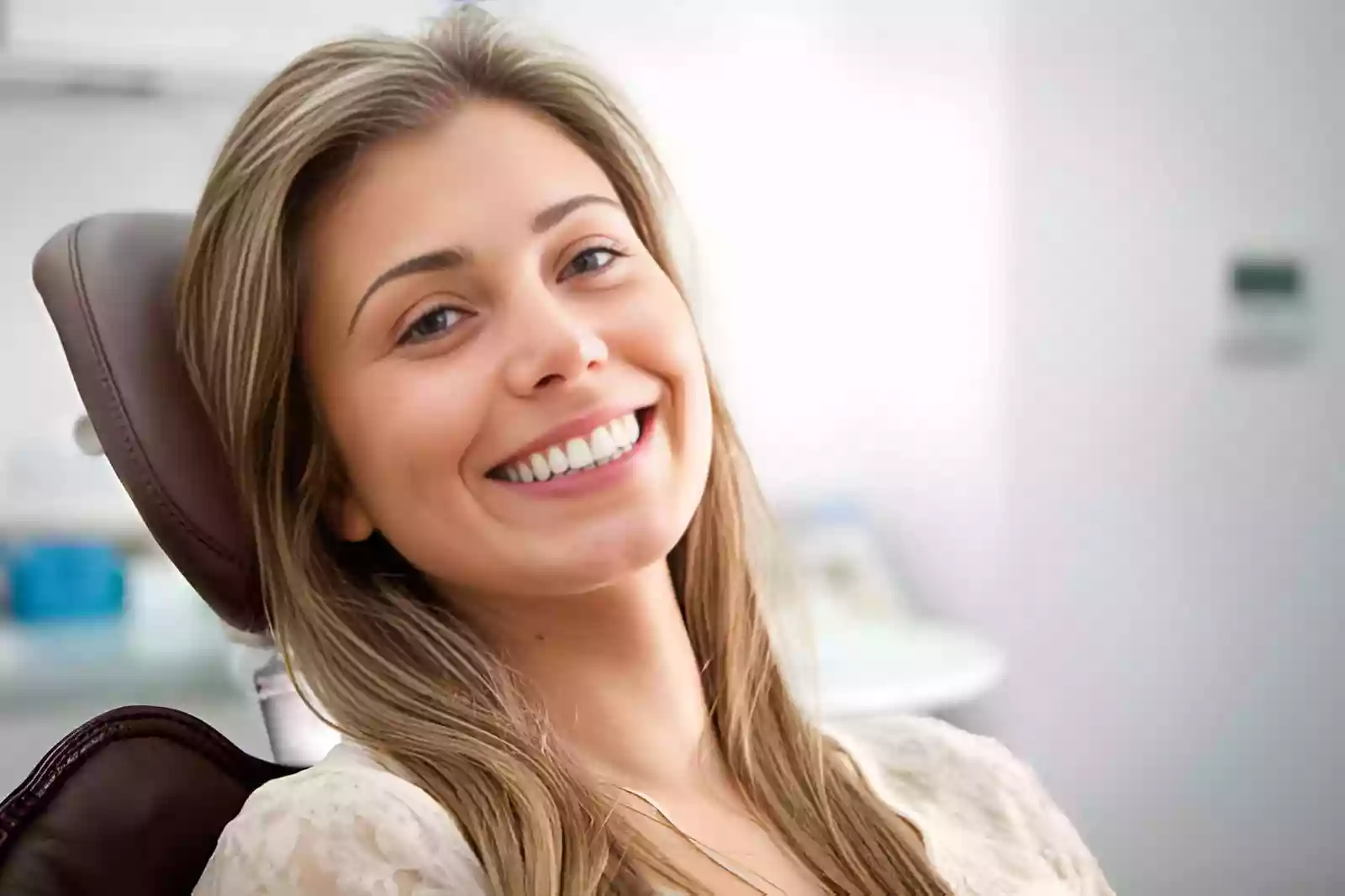 Finding the Right Dentist in Taksim dental consultation in Istanbul